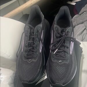 Brooks Women’s Ghost 17 Neutral Running Shoe